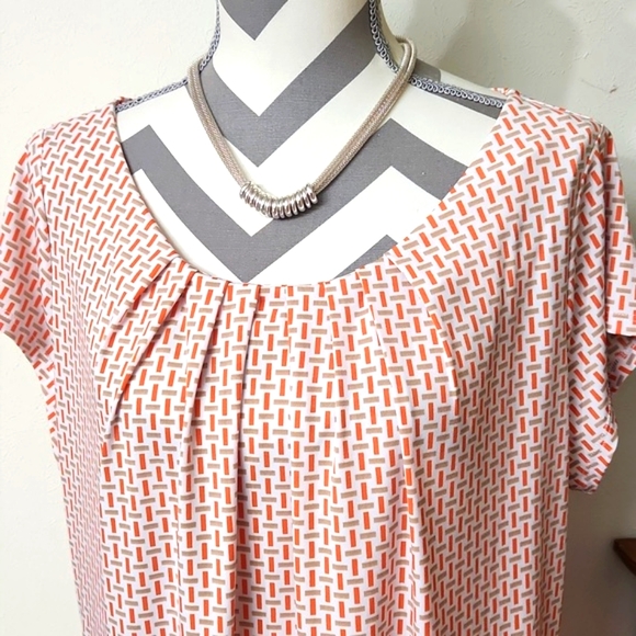 Worthington Short Sleeves Top Blouse - Picture 2 of 9